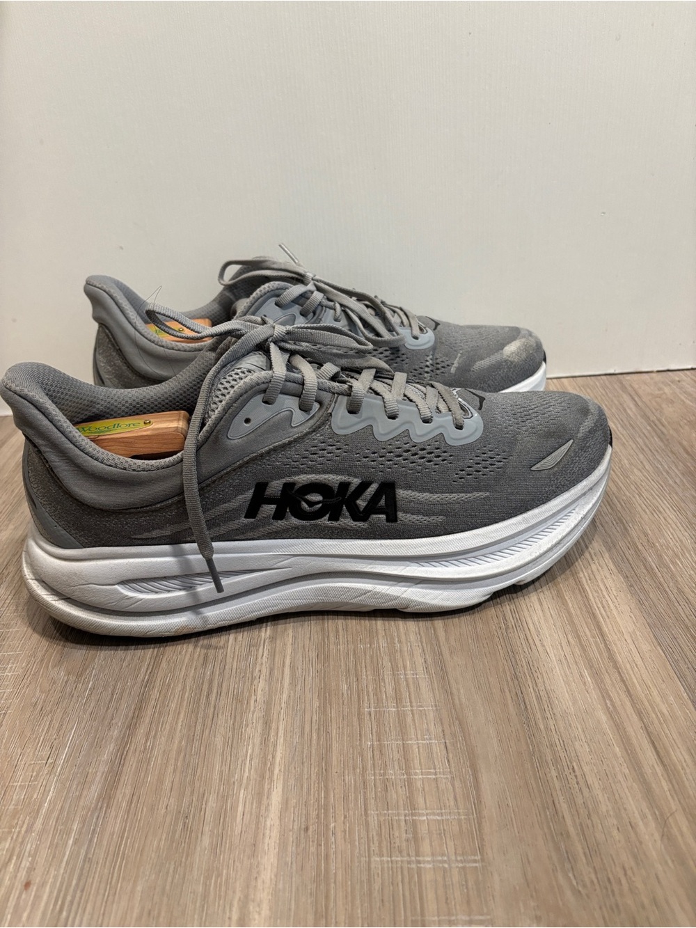 Hoka One One Bondi 9 Galactic Gray Mens Size 12.5 EE Running Gym Walking Comfy